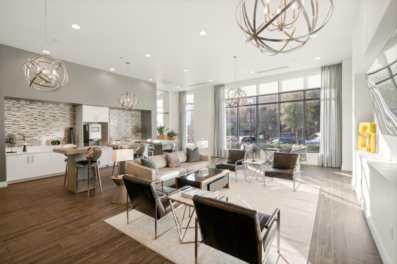 Kasa Dallas Apartahotel